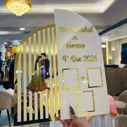 Personalized Couple Wooden Photo Frame Collage Photo Frame Gift - ApnaGift:  Buy/Send Online Personlised Gifts to India